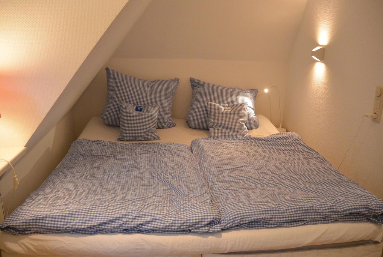 Am Park Apartment *